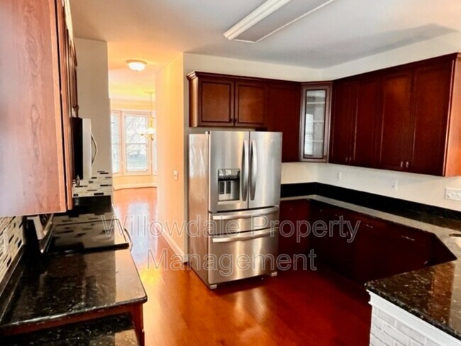 Building Photo - 121 Orianna Dr