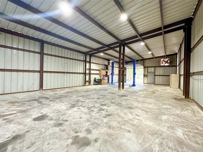 Building Photo - 11418 Cypress North Houston Rd