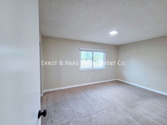Building Photo - 16806 Sierra Vista Way