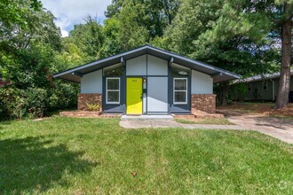 Building Photo - Stunning Renovation in East Durham! 2 Bedr...