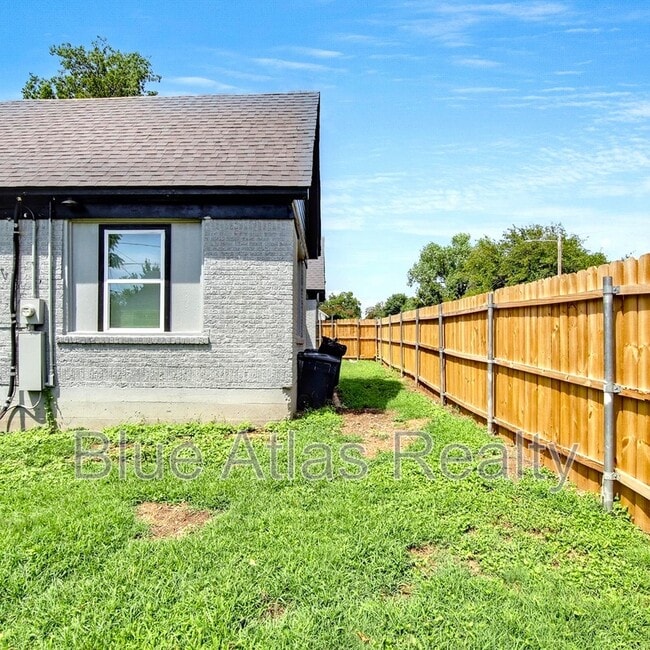 Building Photo - 2936 Purington Ave