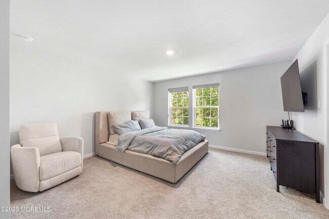 Building Photo - 64 Wembley Wy