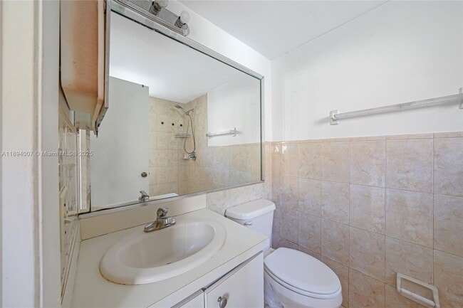 Building Photo - 5490 W 21st Ct