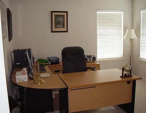 Building Photo - 8500 Brompton Dr