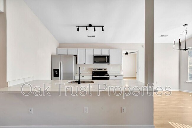 Building Photo - 8335 Weyhill Ct