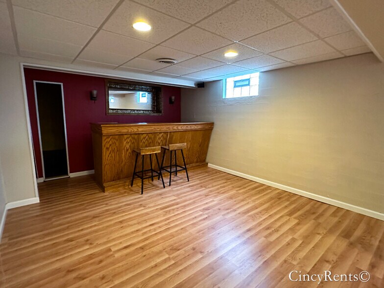 Building Photo - 4117 Paxton Ave