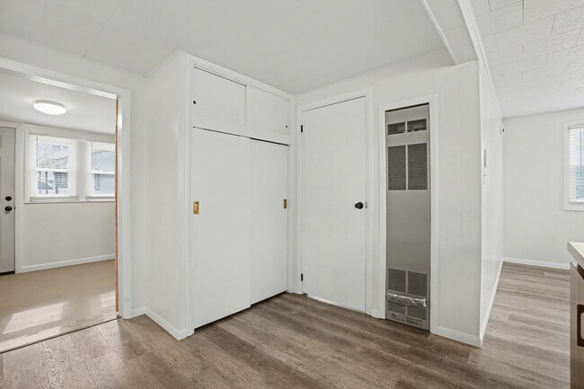 Building Photo - 6520 S 070 E