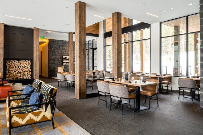 Building Photo - 4 Boathouse Way