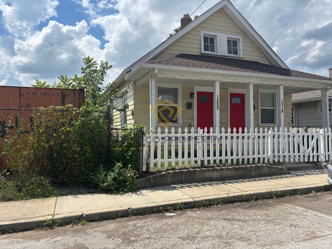 Primary Photo - 1518-1520 Kennington St