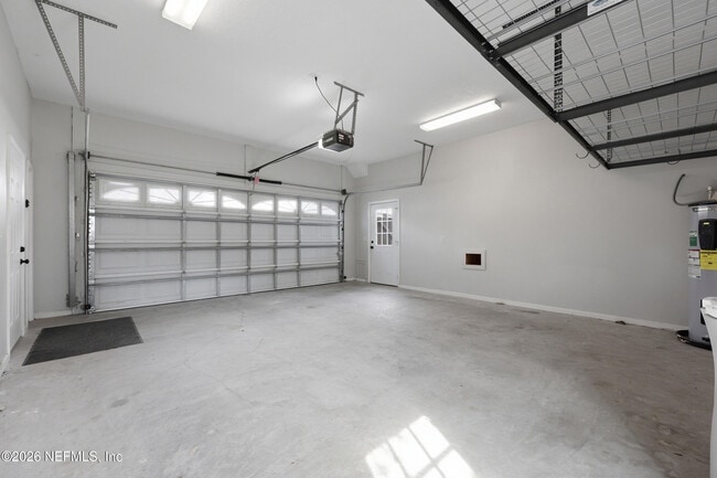 Building Photo - 2741 Hendricks Ave