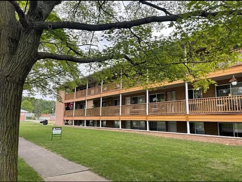 Building Photo - 1016 Legrand Dr