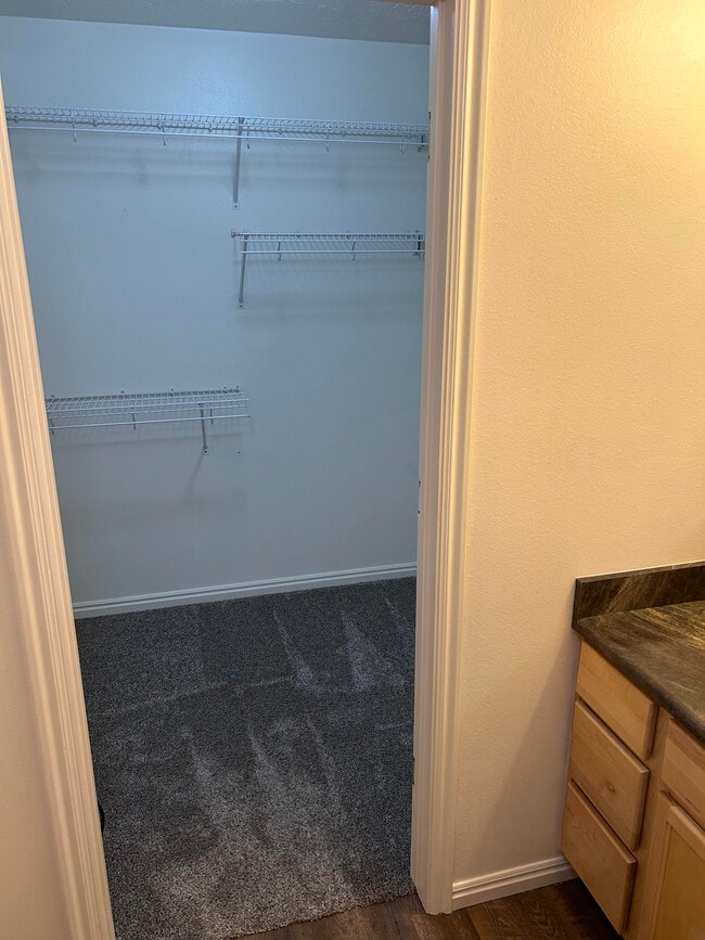 Building Photo - 2991 E 1610 S