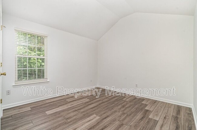 Building Photo - 10307 Seedling Ln