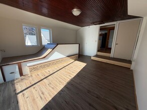 Building Photo - 705 McLean Ave