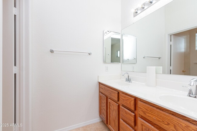 Building Photo - 1225 N 36th St