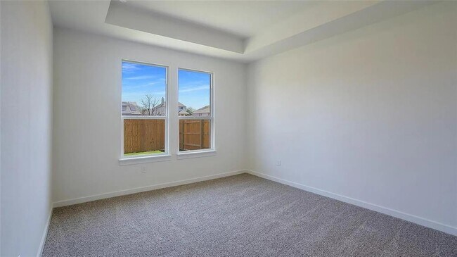 Building Photo - 1813 Walnut Grv Bnd