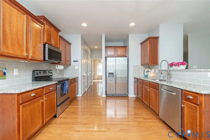 kitchen - 3620 Tanby Rd