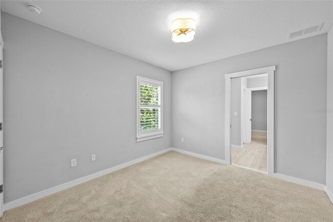 Building Photo - 5834 S MacDill Ave