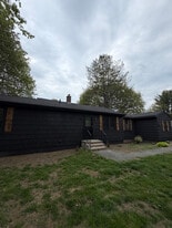 Building Photo - 99 Old County Rd