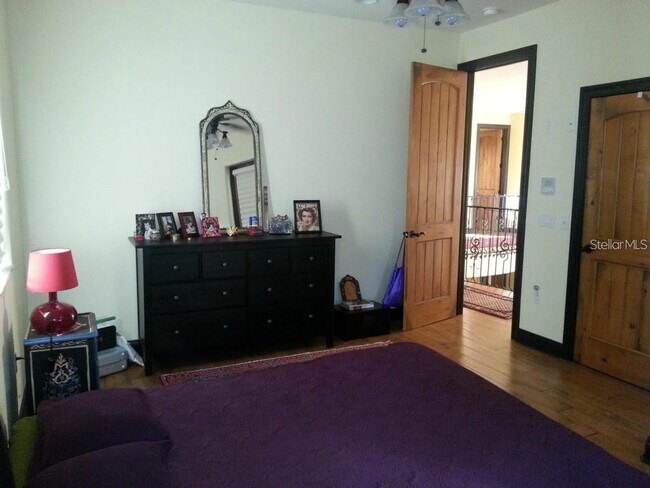 Building Photo - 1953 Freedom Dr