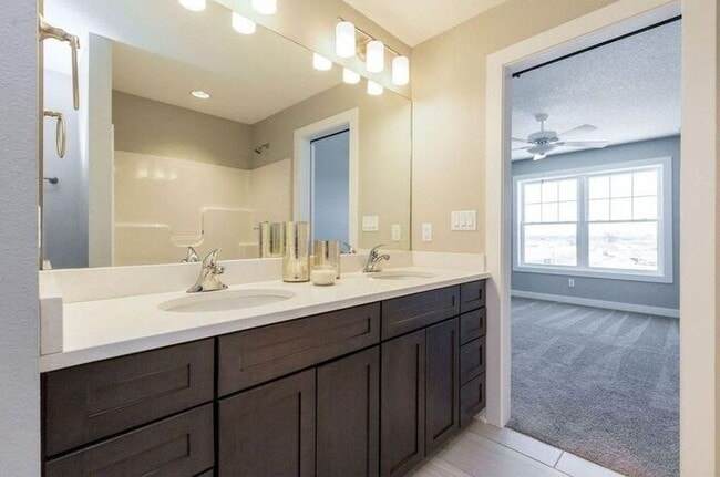 Building Photo - 1417 NE Mockingbird