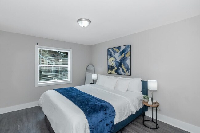 Building Photo - 3518 Roswell Rd NE