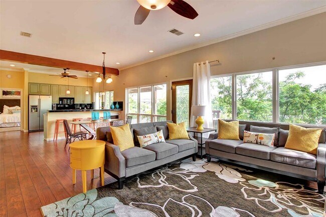 Building Photo - 2208 Trailside Dr