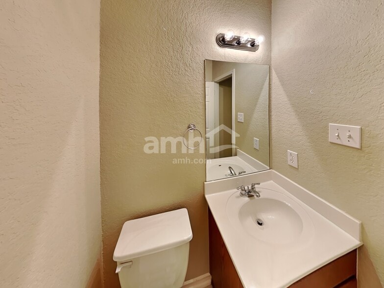 Building Photo - 6311 Palmetto Way