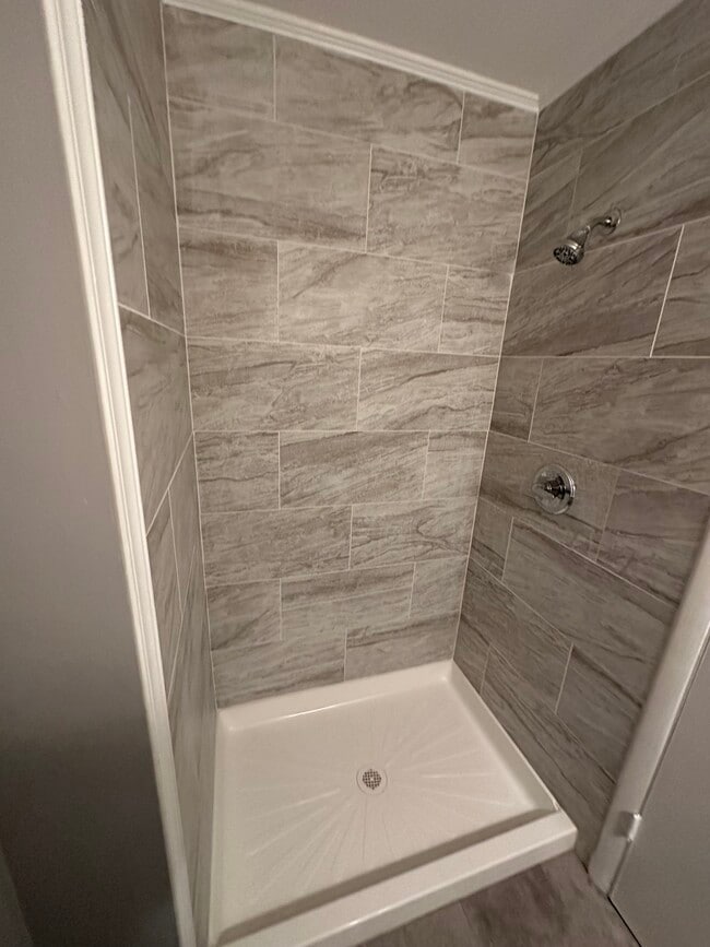 Building Photo - 8643 Cipriano Springs Ct