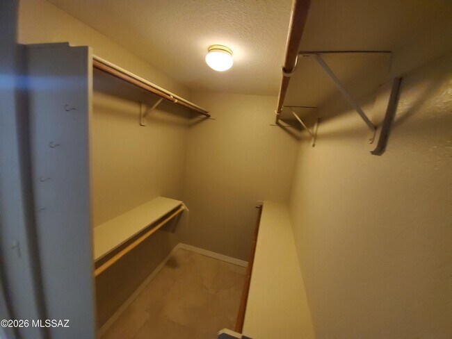 Building Photo - 10254 E Calle Cadiz