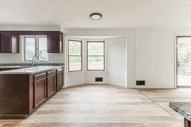 Building Photo - 99 Forest Meadow Trail