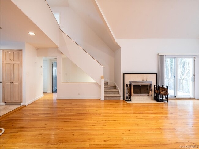 Building Photo - 127 Wooleys Ln