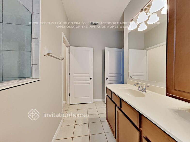 Building Photo - 5124 Tiber Way