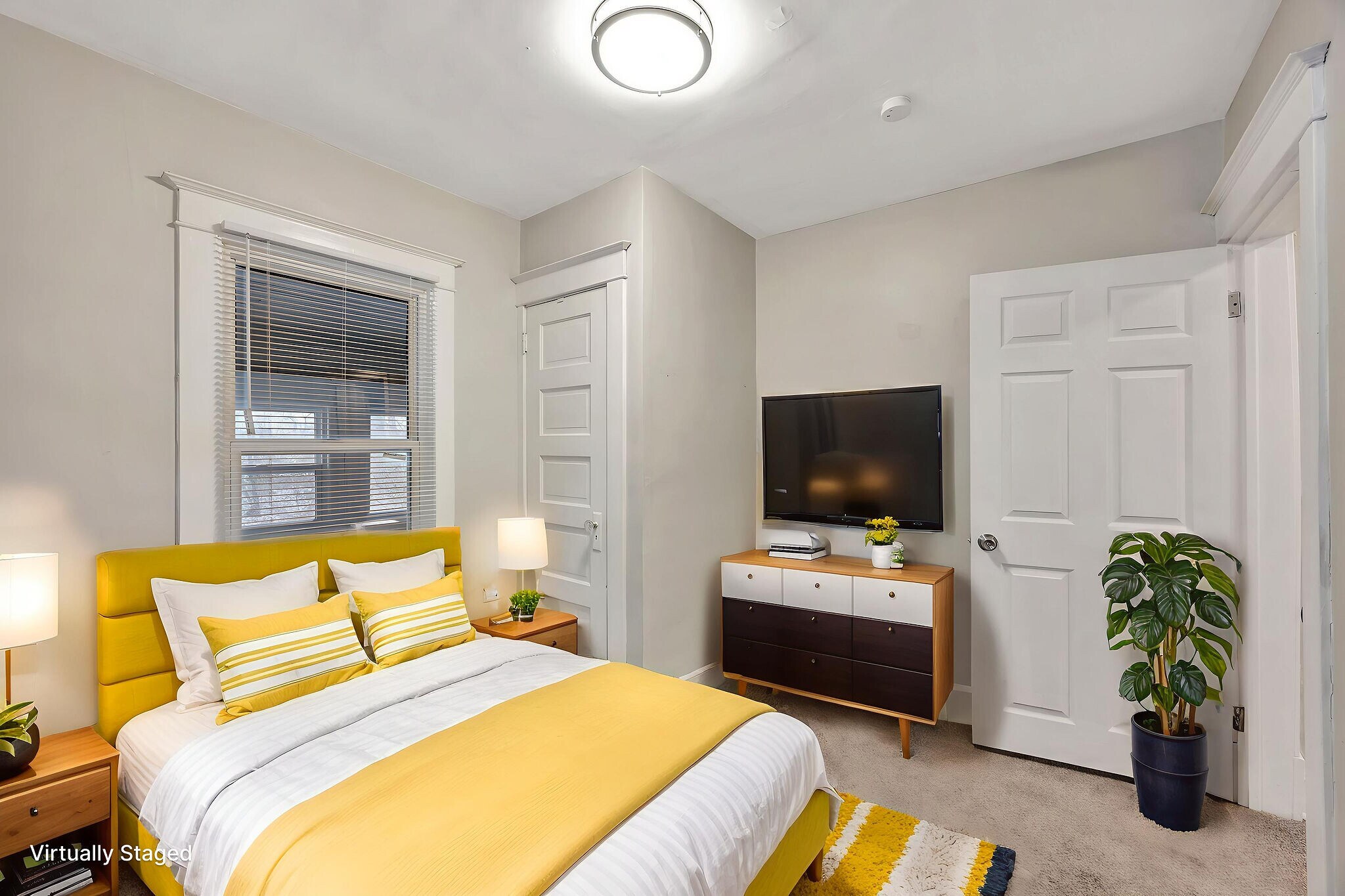 Building Photo - 2243 Hannaford Ave