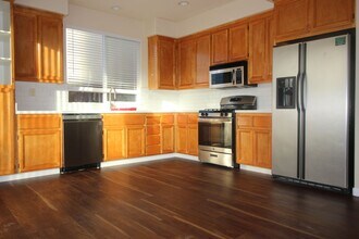 Building Photo - Spacious Home in SW Santa Rosa