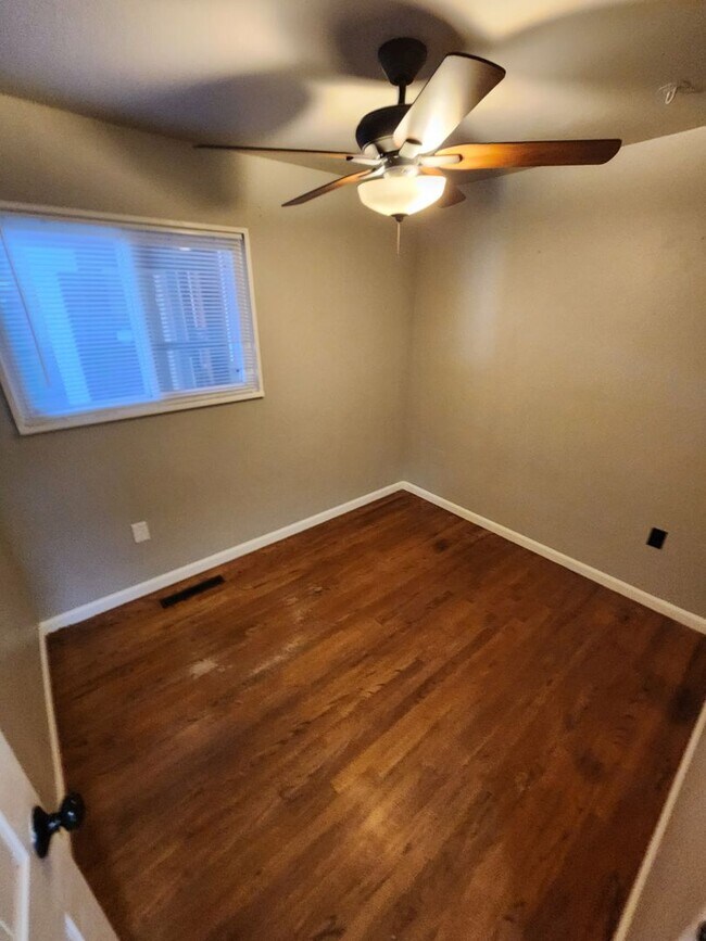 Building Photo - Charming 3-Bedroom Home Near UCCS!