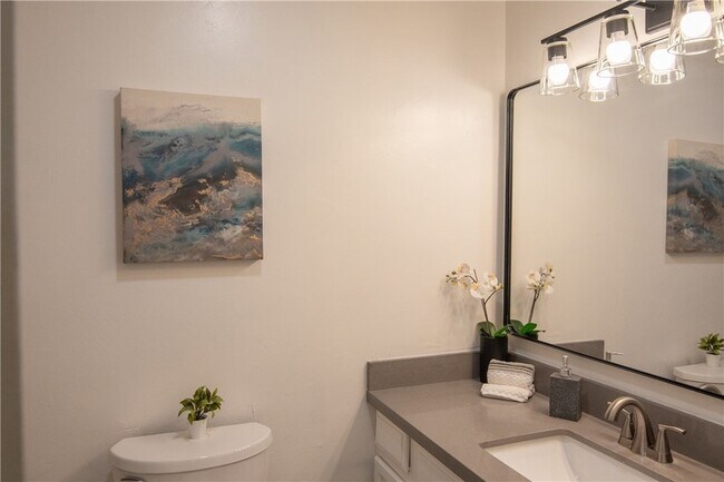 Building Photo - 3213 Heatherwood Dr