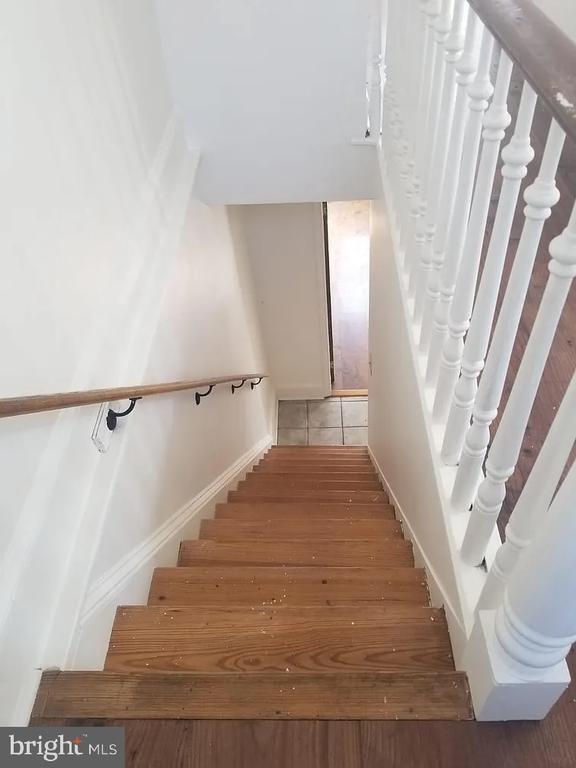 Building Photo - 205 Noble St