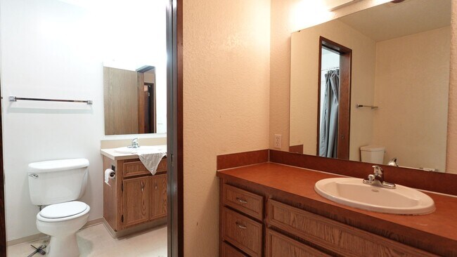 Building Photo - Hajek