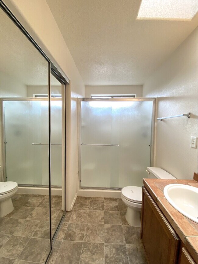 Building Photo - 2 STORY SW STYLE HOME W/LOFT