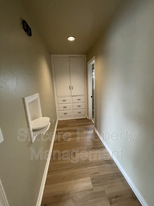 Building Photo - 3200 Lyon Blvd