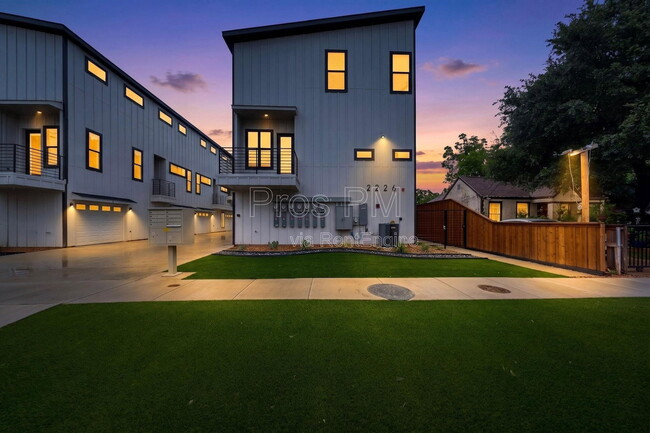 Building Photo - 2226 Shea Rd