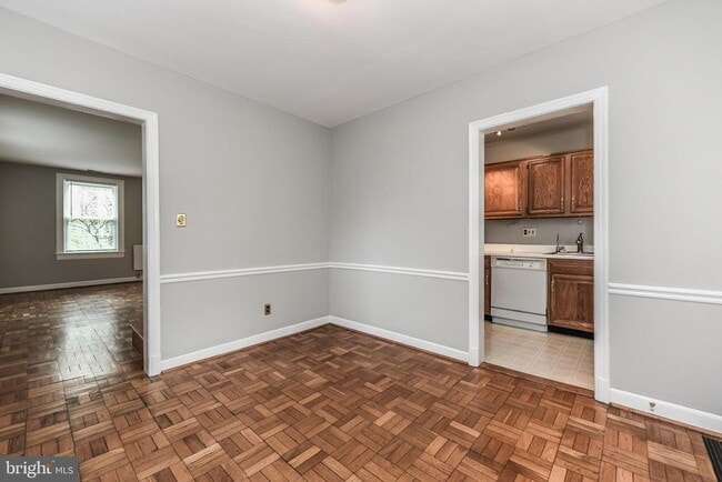 Building Photo - 1501 S Edgewood St