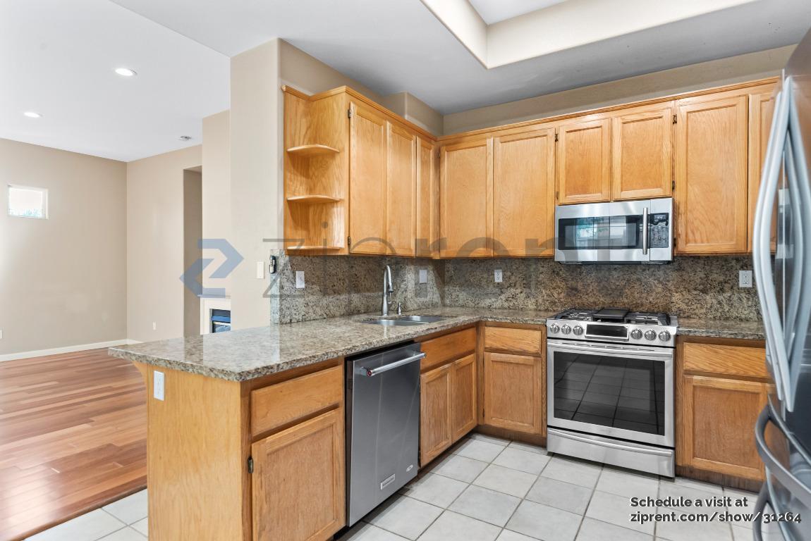 Building Photo - 3774 Florian St