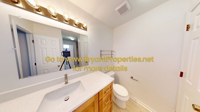 Building Photo - Donelson - Airport - Percy Preist Lake Area