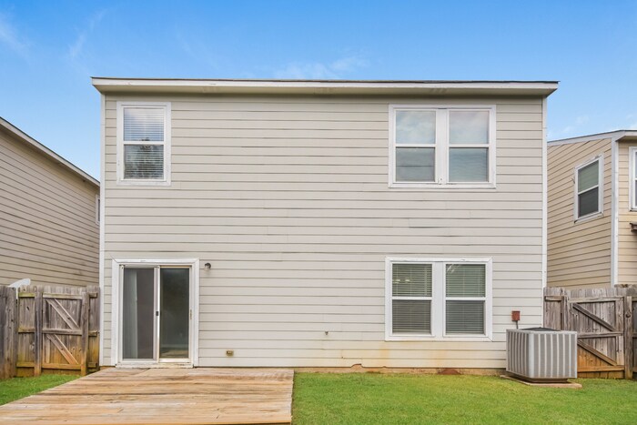 Building Photo - 128 Lockport Dr
