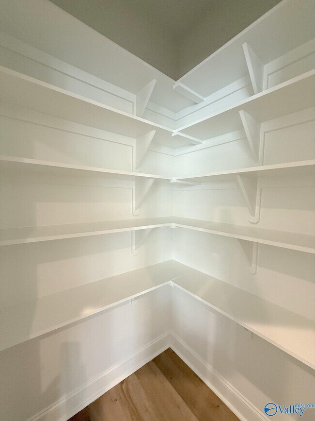 Building Photo - 24057 Quints Dr