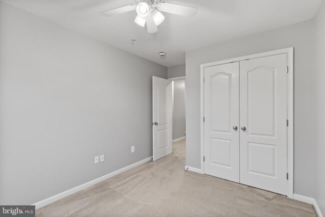 Building Photo - 1900 Lennox Dr