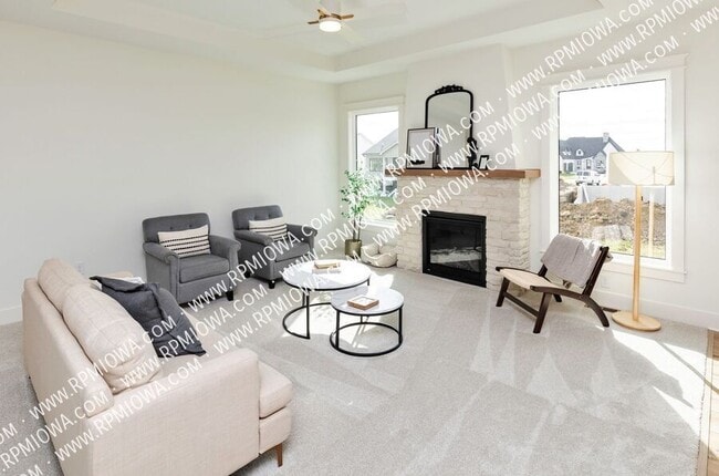 Building Photo - 440 NW Ashley Cir