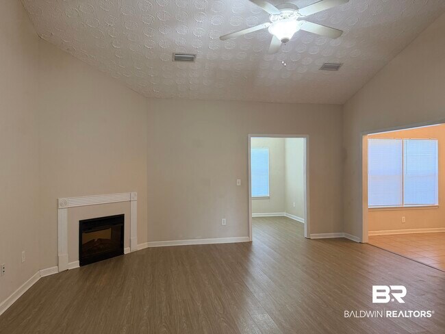 Building Photo - 1153 Sloane Cove